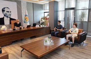 Tarhan: "Ülkemizin aydınlık geleceği için...