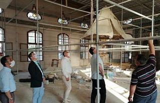 Tarihi Orhan Camii restorasyonu sürüyor