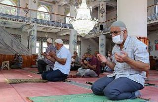Taşova’da mevlit okutulup şehitlikler ziyaret...
