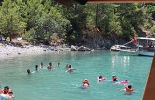 Tatilciler bayram rezervasyonlarını doldurmak üzere