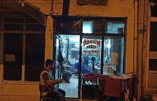 Tıraş olmakta gecikenler bayramı berber ve kuaför...