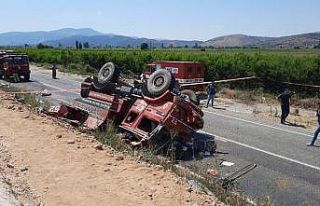 Tire’de orman yangınına giden ekip aracı kaza...