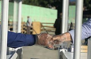 Tokalaşma geleneği sürsün diye Kurban Pazarlık...