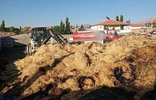 Tomarza’da saman balyaları alev aldı