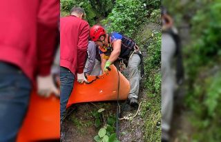 Trabzon’da otomobil uçuruma yuvarlandı: 1 ölü,...