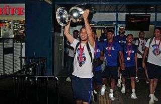 Trabzonspor kafilesi Trabzon’a döndü