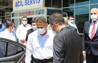 Trafik kazası geçiren Vali Karaömeroğlu: "Arkada...