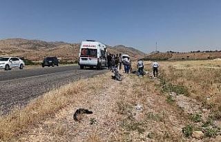 Trafik kazasında ağır yaralanan motosiklet sürücüsü...