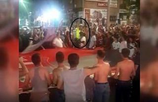 Trafik polisi taraftarlara 3’lü çektirdi