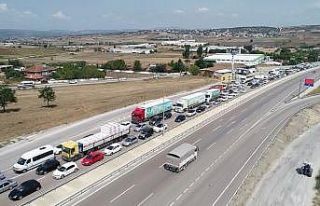 Trafikte bayram yoğunluğu başladı