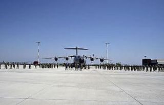 Türk askeri Azerbaycan’da törenle karşılandı