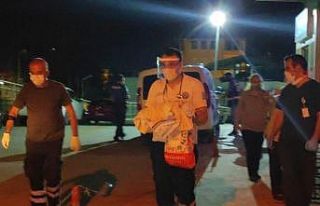 Üç günlük bebeği kamyonet kasasına bıraktılar