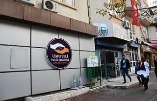 Umuteli bu bayramda da yetimlerin yüzünü güldürdü