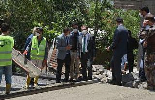 Vali Akbıyık asfalt çalışmalarını denetledi