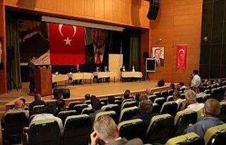 Vali Cüneyt Epcim köy muhtarlarıyla bir araya geldi