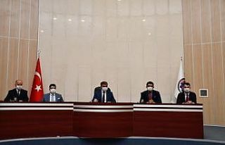 Vali Gürel muhtarlarla buluştu