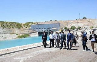 Vali Mahmut Çuhadar ilçe gezilerine Samsat ile devam...
