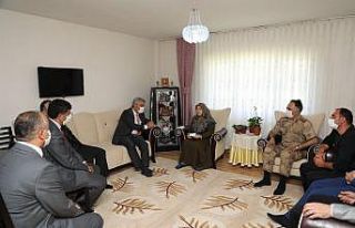 Vali Makas, şehit ve gazi ailelerini ziyaret etti