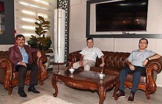 Vali yardımcılarından Başkan Asya’ya veda ziyareti