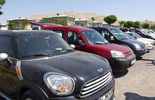 Van’da ikinci el araç fiyatları cep yakıyor