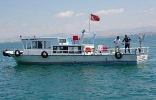 Vanlı balıkçılar 90 gün sonra ‘vira bismillah’...