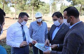 Vatandaşlarla bir araya gelip devam eden çalışmaları...