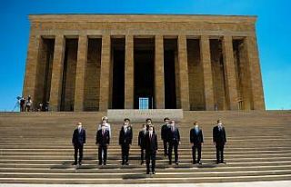 YAŞ üyeleri Anıtkabir’de