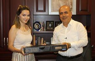 YKS Şampiyonuna Ödül