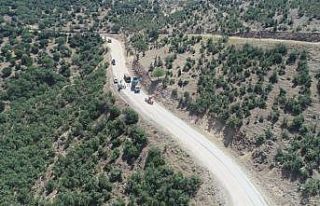 Yollar asfaltlanıyor, mesafeler kısalıyor