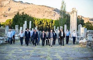 2 bin 400 yıllık Asklepion Tiyatrosu’nda tarihi...