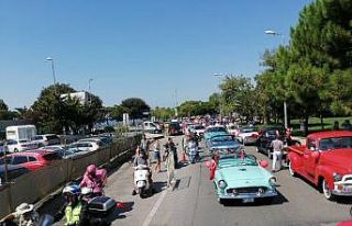 30 Ağustos Zafer Bayramı Kadıköy’de klasik otomobil...