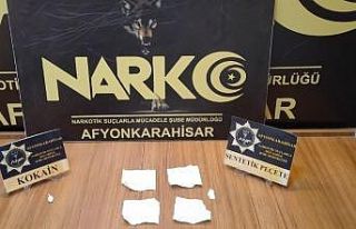 5 peçeteye 32 bin TL’lik sentetik uyuşturucu emdirdiler