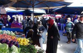 65 yaş üstünün AVM ve pazar alanlarına girişleri...