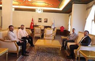 AK Parti Genel Sekreteri Şahin’den Belediye Başkanı...