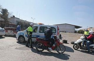 Akhisar’da denetlenen 120 motosikletten 86’sına...