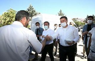 Aksaray Belediyesi şehrin maske ihtiyacını karşılıyor