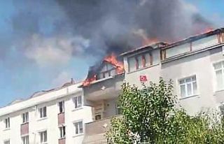 Alev alev yanan bina kameralara böyle yansıdı