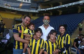 Ali Koç: "Kombine satmaktansa maç bileti alma...
