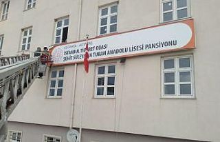 Altıntaş’ta tüm okullarda tabelalar değişti