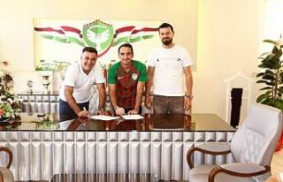 Amed Sportif Faaliyetler, Zeki Korkmaz’la anlaştı