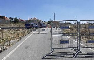 Ankara’da Fevziye Mahallesi Karantinada giriş çıkışlar...