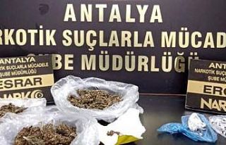 Antalya’daki uyuşturucu operasyonunda hareketli...