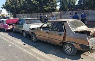 Araçlar domino taşı gibi birbirlerine çarptı:...