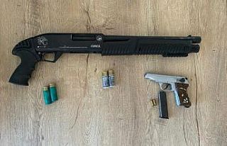 Arkadaşını vurdu polisten kaçamadı