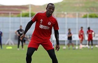 Arouna Kone, Sivasspor ile yeniden anlaştı