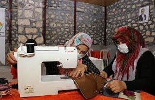 Arslanköylü kadınlar, tarihi halkevinde meslek...