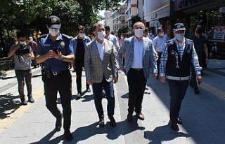 Bağcılar’da ilçe protokolüyle birlikte korona...