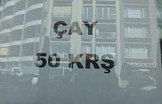 Balıkesirli kahveci çayı 50 kuruş yaptı müşterileri...