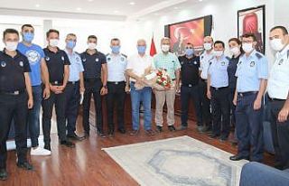 Başkan Bilgin’den zabıta personeline baklavalı...