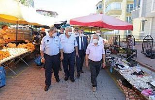 Başkan Demirtaş semt pazarlarını denetledi